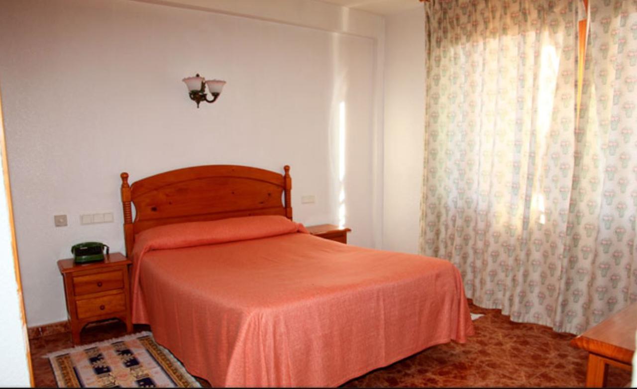 Hotel Los Arcos El Alquian Exterior photo